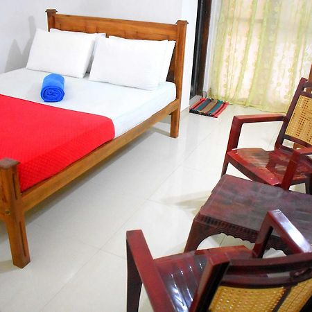 Lion Rest Otel Anuradhapura Dış mekan fotoğraf