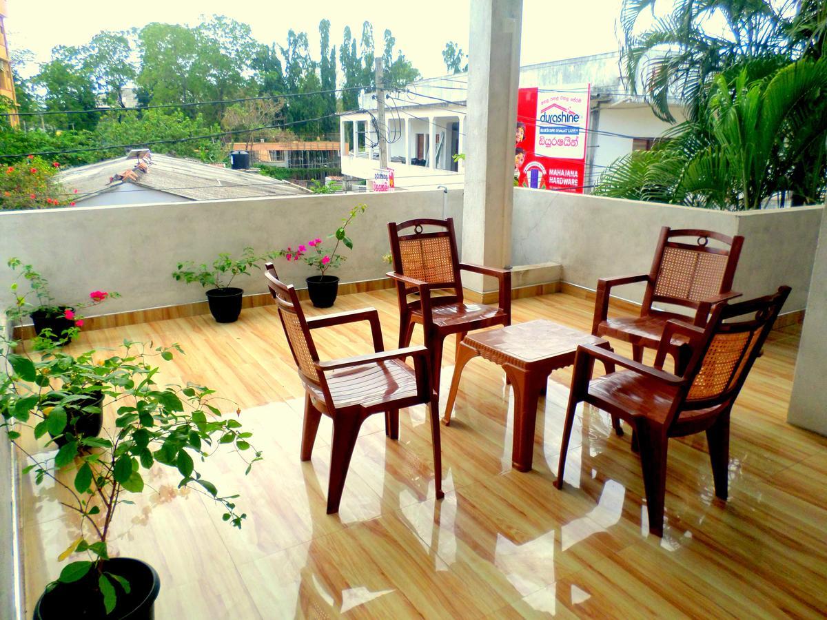 Lion Rest Otel Anuradhapura Dış mekan fotoğraf
