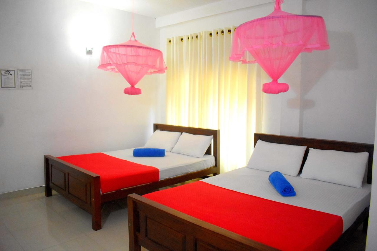 Lion Rest Otel Anuradhapura Dış mekan fotoğraf