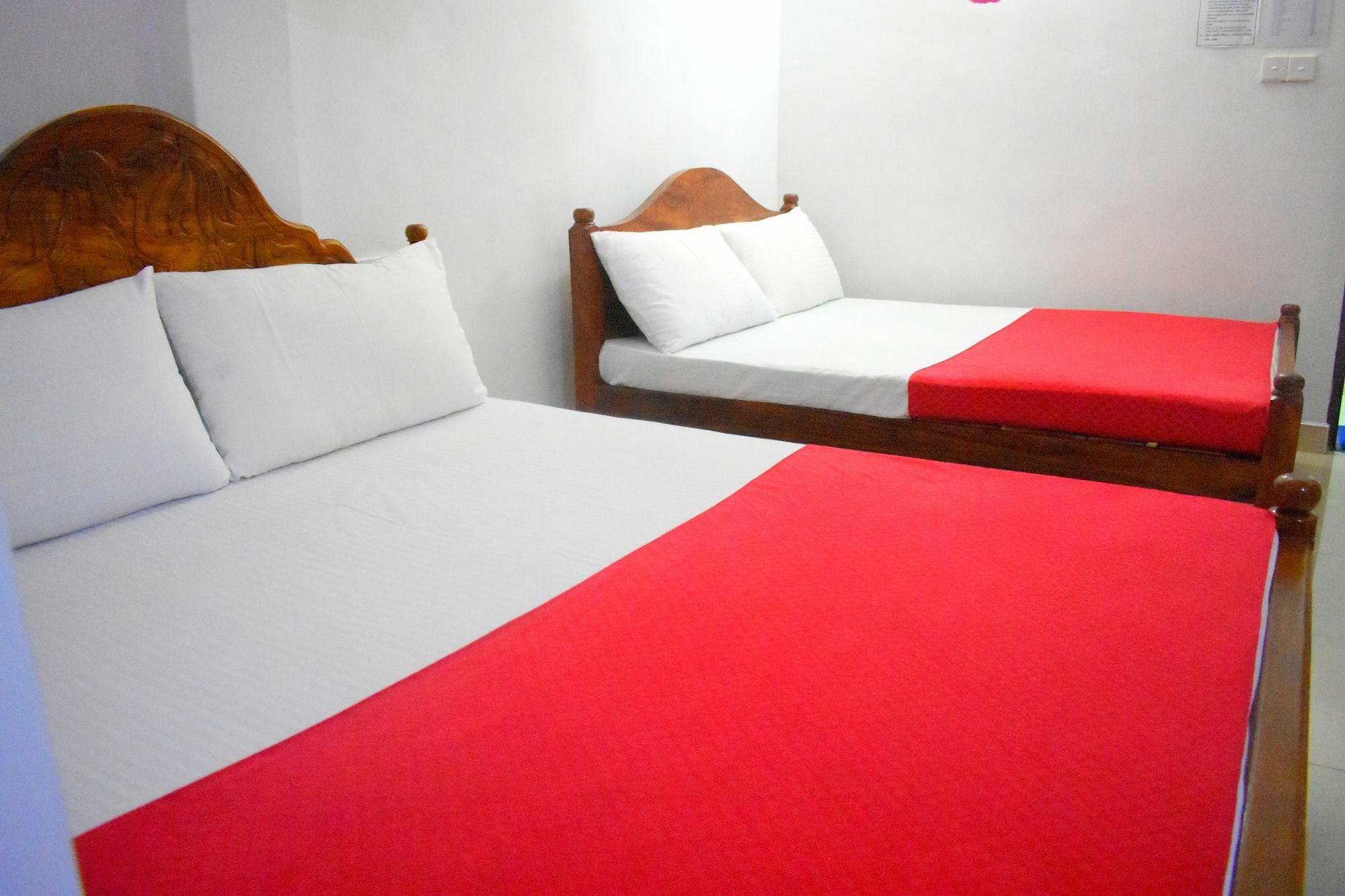 Lion Rest Otel Anuradhapura Dış mekan fotoğraf