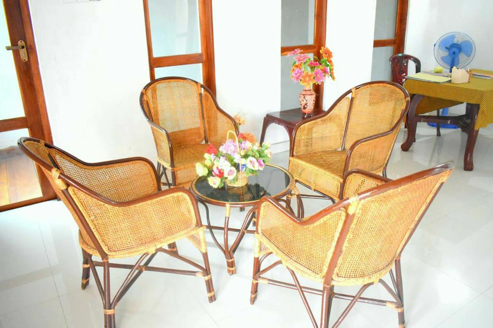 Lion Rest Otel Anuradhapura Dış mekan fotoğraf